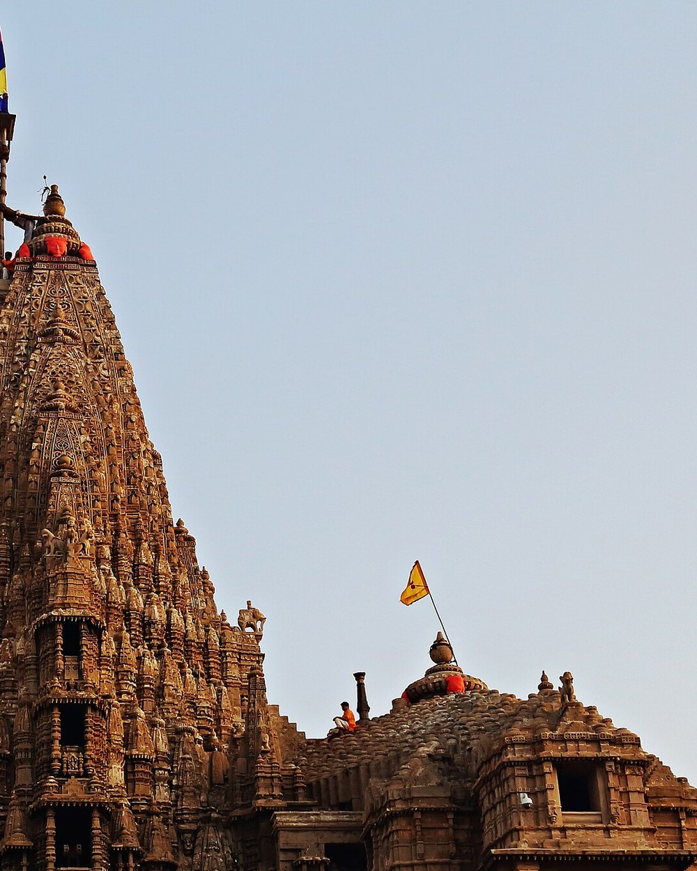Dwarkadhish temple, Dwarka darshan taxi from Vadodara